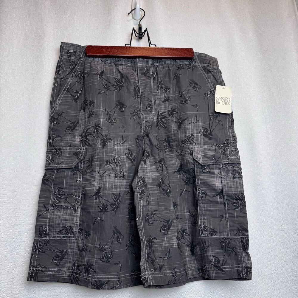 Canyon River Blues Boys Grey Plaid Cargo with Palm Trees Shorts Size XL (18)
